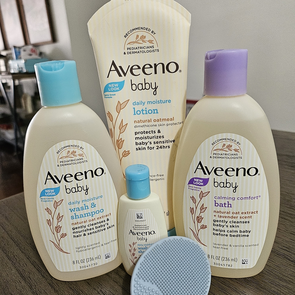 Baby Daily Moisture Bath Set - Blue and Cream